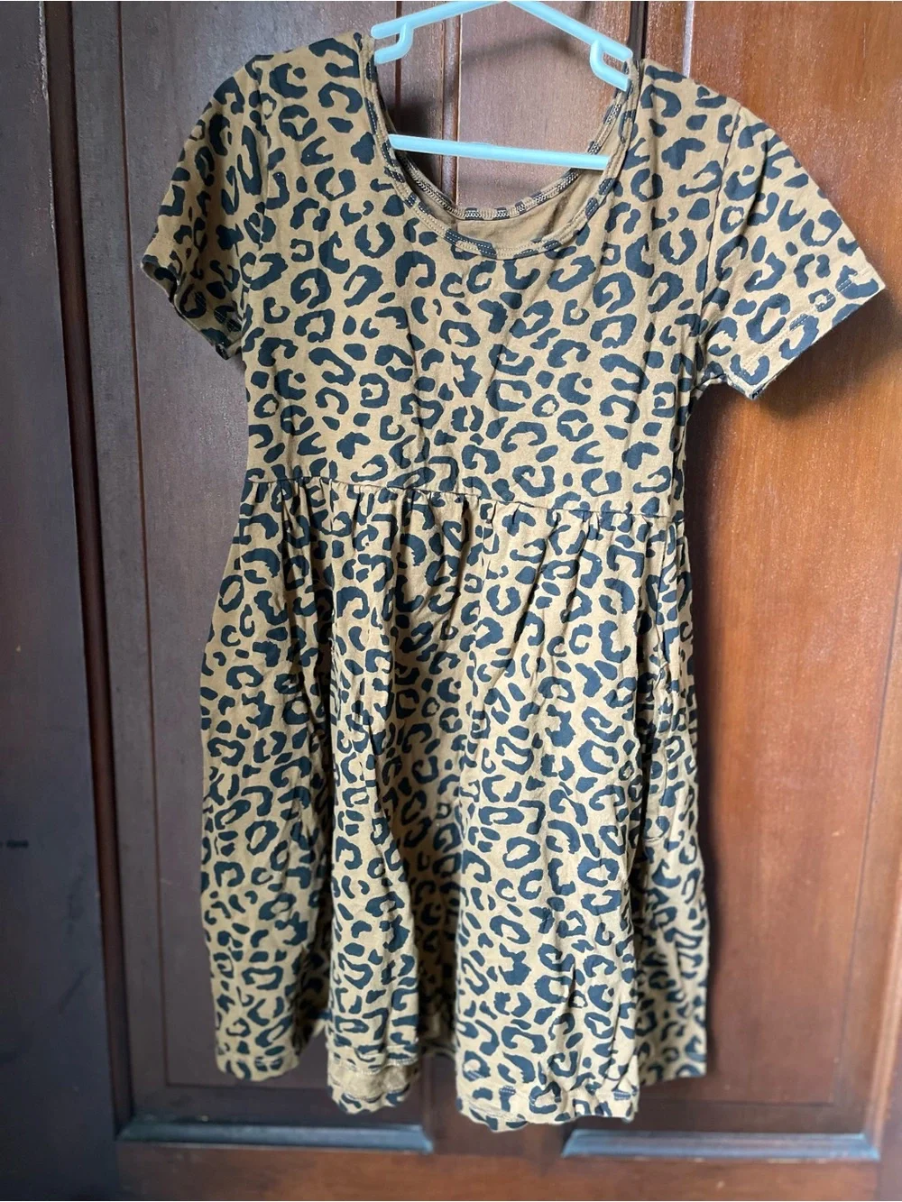 Old Navy girls medium 8 short sleeve animal print dress